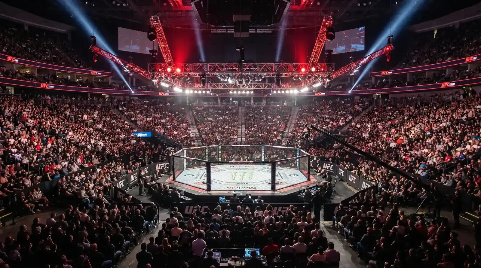 每日大赛 APP赛事直播功能展示